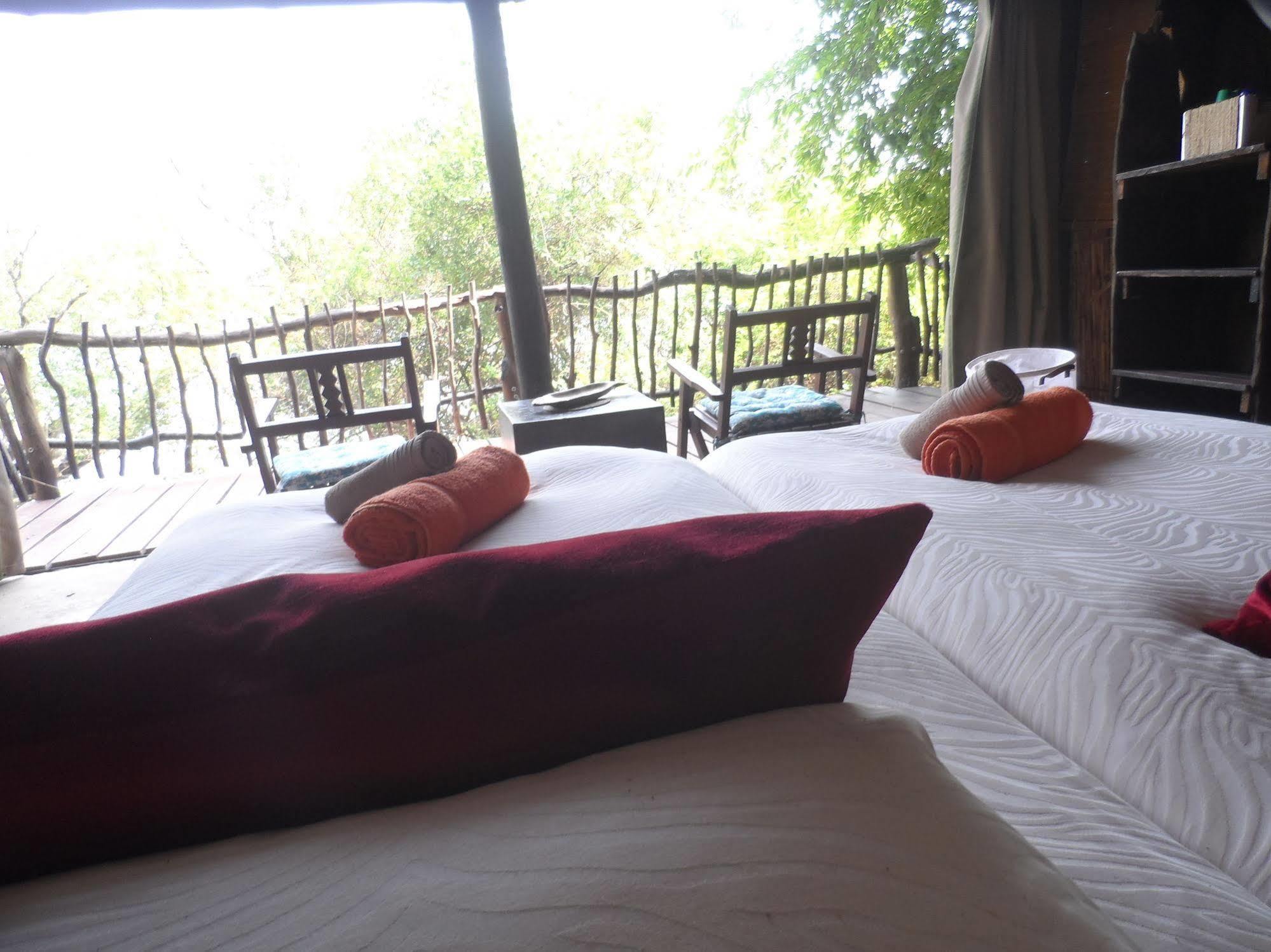 Caprivi Houseboat Safari Lodge Katima Mulilo Eksteriør billede