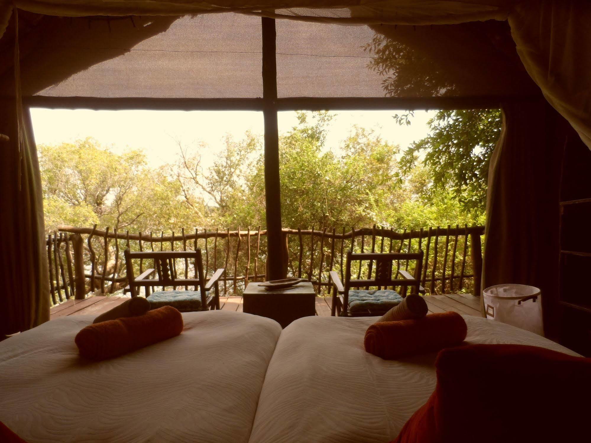 Caprivi Houseboat Safari Lodge Katima Mulilo Eksteriør billede
