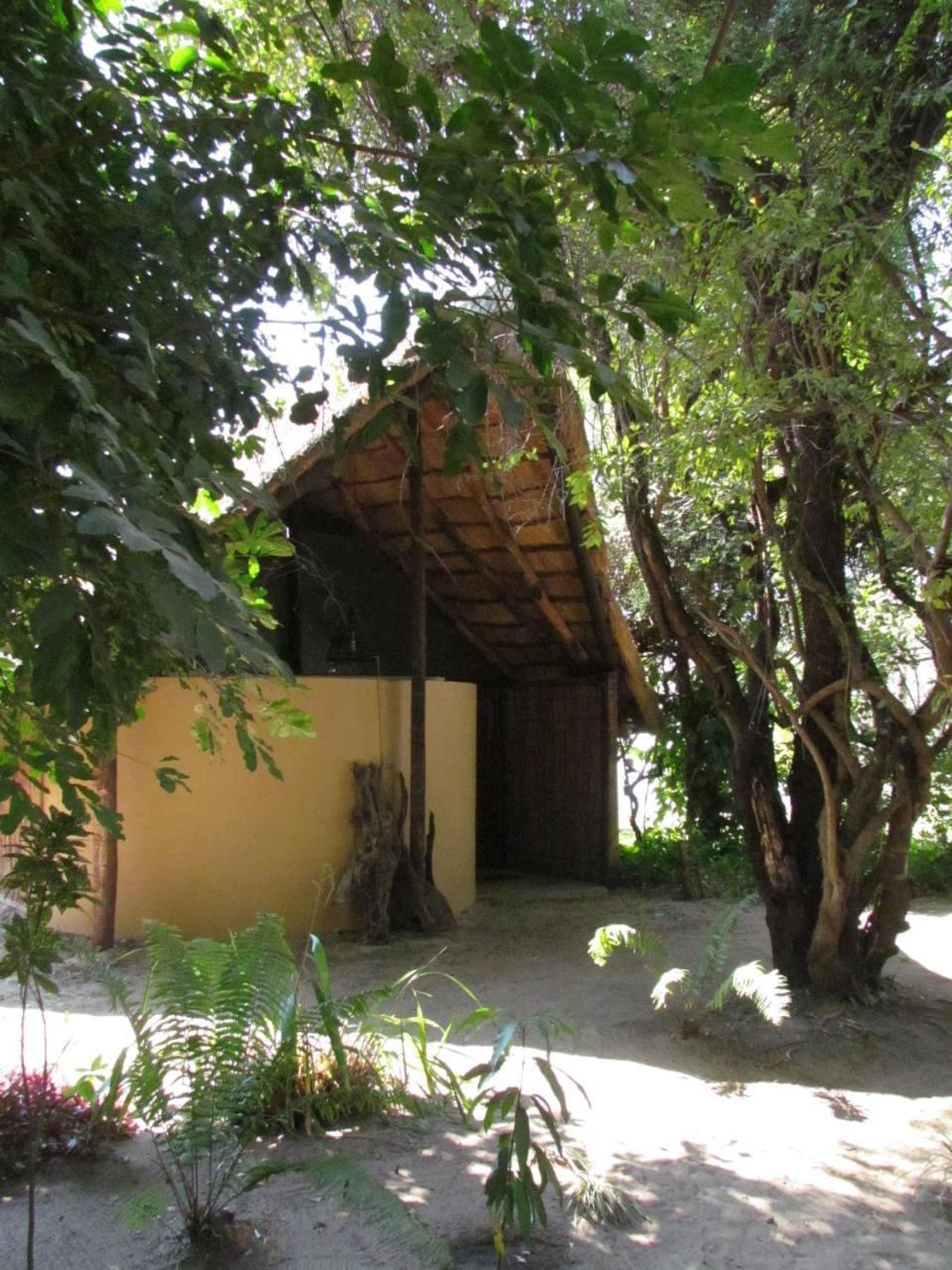 Caprivi Houseboat Safari Lodge Katima Mulilo Eksteriør billede