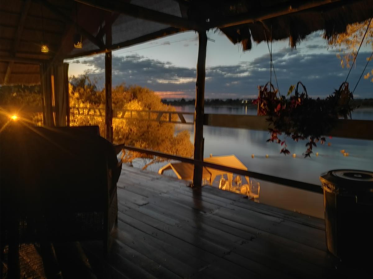 Caprivi Houseboat Safari Lodge Katima Mulilo Eksteriør billede